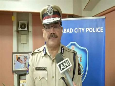 Hyderabad Police Commisoner Asks Cops Officials To Gear Up For Ghmc Polls