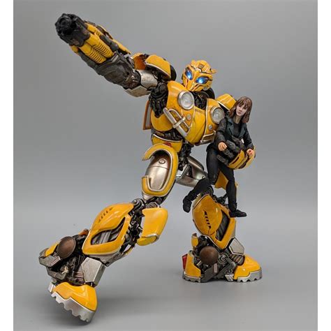 Mô Hình Transformers BumbleBee 5U DLX ThreeZero 3A KO tặng ôtô Shopee