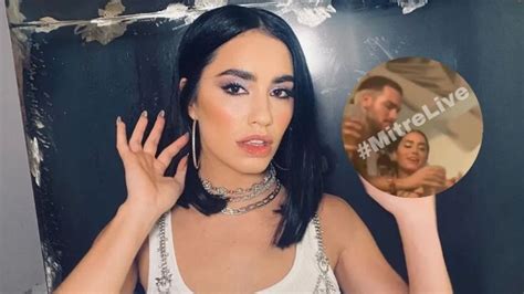 Lali Espósito fue vista a los besos con un fotógrafo español en un bar