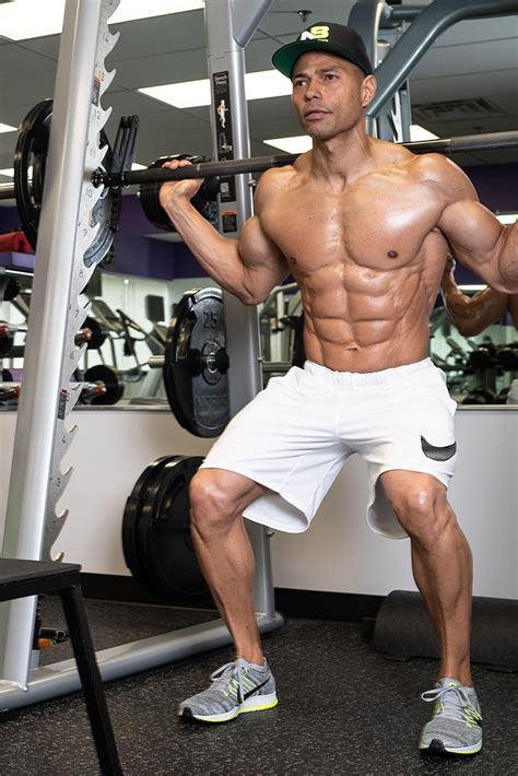 9 Killer Ways To Gain Muscle Naturally