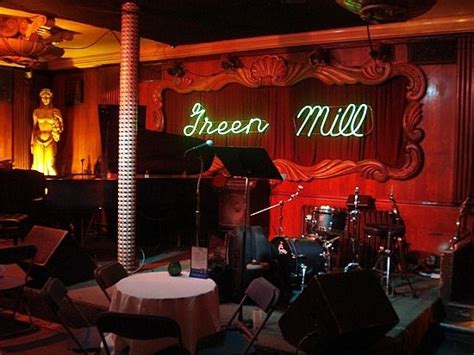 Green Mill Jazz Club A Hangout Of Al Capone And Other Gangsters In Chicago During The 1920s