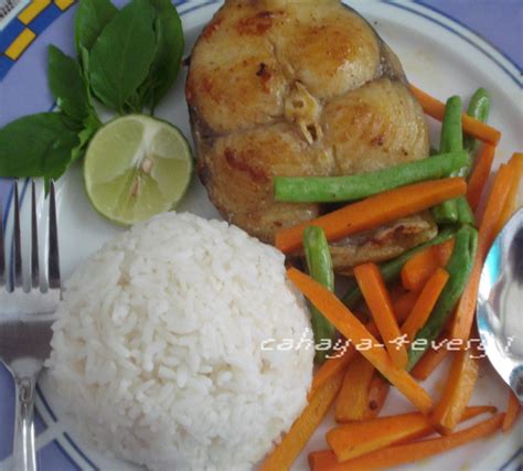 RUMAHKUBAHAGIAKU: Resep Ikan patin panggang dan goreng yang mudah dan enak