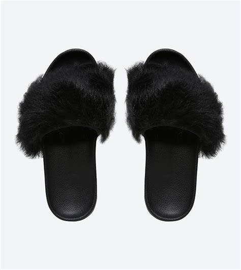 Buy Ugg Royale Slides Black 1018875 In Black 6thstreet Qatar