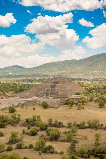 Teotihuacan Pyramids Mexico - Photos by Canva