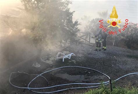 Ancora Incendi In Calabria Al Lavoro Squadre Di Terra E 2 Canadair Nel