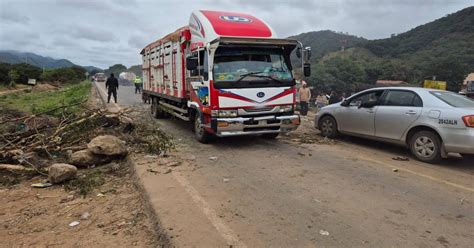 Levantan Bloqueo En La Ruta Antigua Santa Cruz Cochabamba Tras Firma