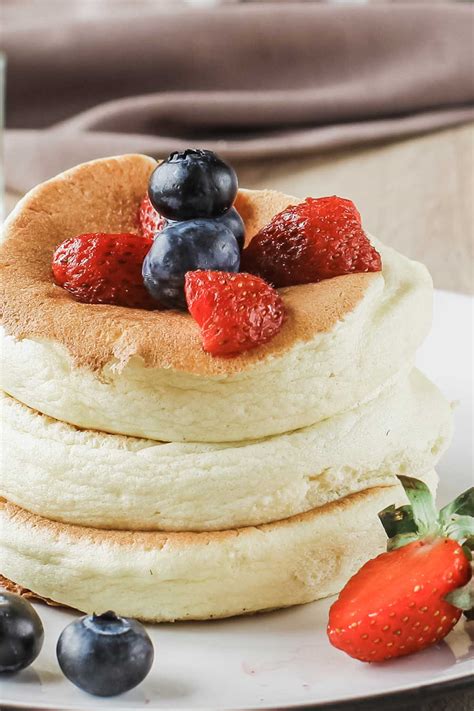 How to Make Pancakes without Baking Powder | Laura Fuentes