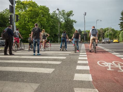 Mersul Cu Bicicleta La Serviciu Asociat Cu O S N Tate Mintal Mai Bun