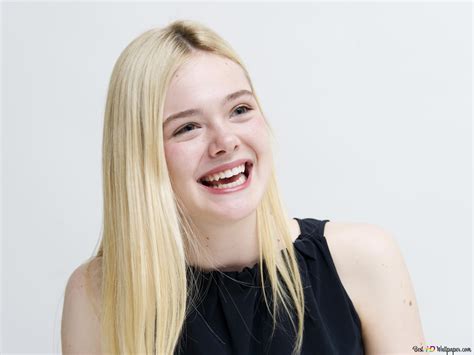 Elle Fanning Beautiful Smile 2k Wallpaper Download