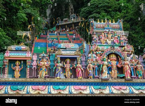 Kuala Lumpur Malaysia November Batu Caves Is A Hindu Shrine In