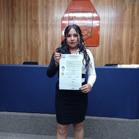 Muchas Felicidades Lizzet Ramirez Nueva Licenciada En Dise O Gr Fico