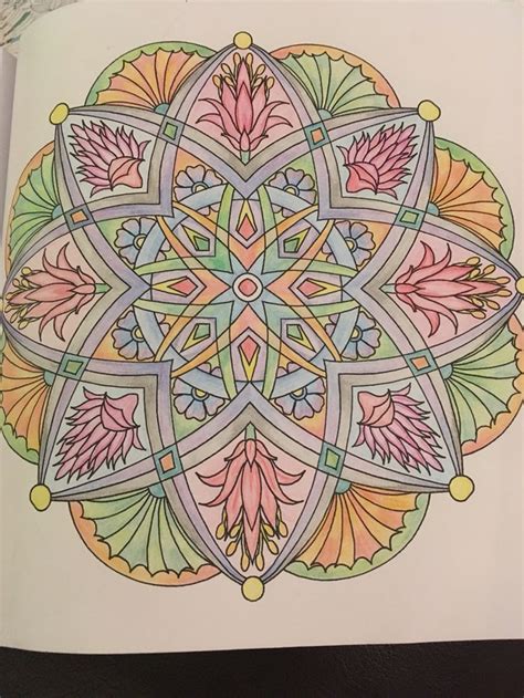 Pin By Vilma Ramirez Kench On Flower Mandalas Mandala Cynthia Design