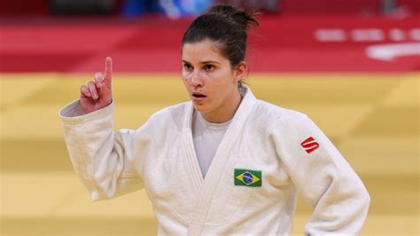 Alana Maldonado faz história e conquista medalha de ouro no judô das