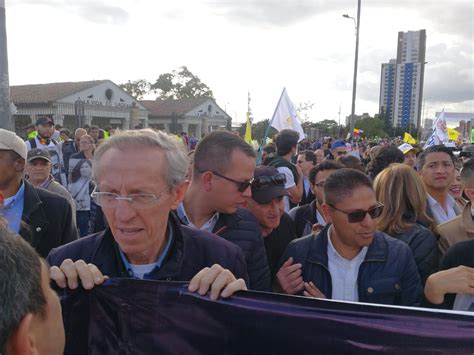 Fotos Así Fue La Marcha En Bogotá Por La Vida De Los Líderes Sociale