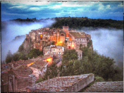 Trip to Calcata Village - RomeTours365