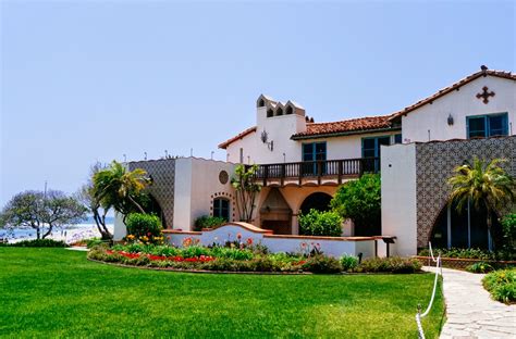 A Prima Vista: The Adamson House | Malibu