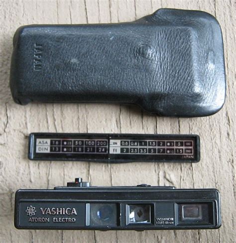 YASHICA ATORON ELECTRO MINI SPY CAMERA WITH CASE JAPAN UNTESTED