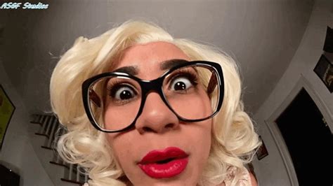 Sahrye Will Shrink And Shrink And Shrink You MOV Amateur Soles