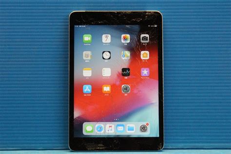 ヤフオク Apple Ipad Mini 3 Wi Ficellular Au Kddi 16g