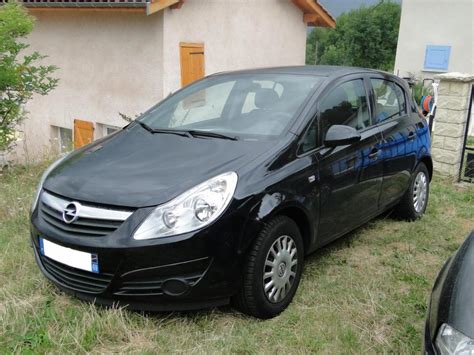 Troc Echange OPEL CORSA 72000KM 1 2L ESSENCE Sur France Troc