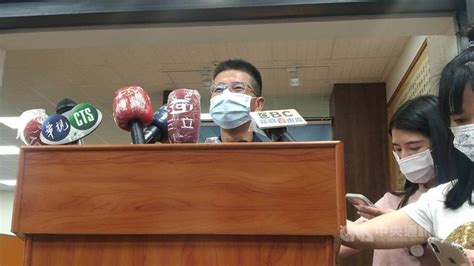 台南殺警凶嫌另有他人？警：須再比對 仍不排除陳男涉案 社會 中央社 Cna