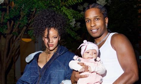 Rihanna y A AP Rocky presentan a su segundo bebé