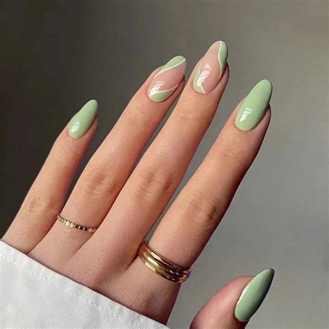 Ensemble De Faux Ongles T Te Ronde Avec Motifs Courts Ovales French