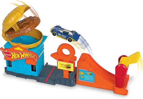 Hot Wheels Downtown Burger Dash Playset Vehicle Playsets Amazon Canada