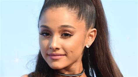 Ariana Grande R V Le Des Chansons Retravaill Es Apr S La Pr C Dente