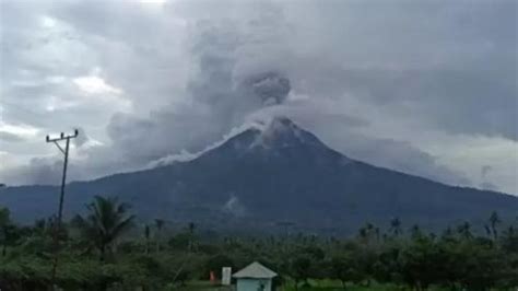 Badan Geologi Sebut Gunung Lewotobi Laki Laki Masih Berpotensi Erupsi