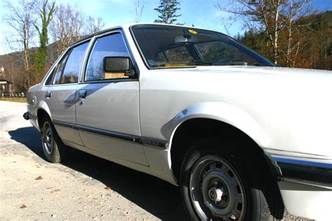 Opel Rekord 2 0 S 1981 für EUR 4 300 kaufen