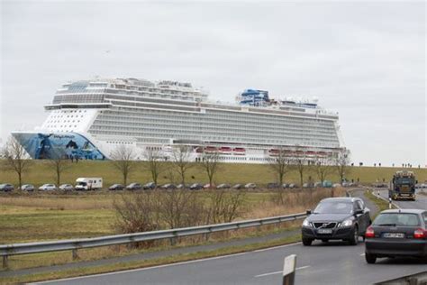 Norwegian Bliss Kreuzfahrtriese Nimmt Kurs Auf Nordsee Der Spiegel