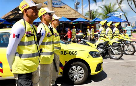 Ronda No Bairro Ajuda Crian A Perdida A Reencontrar A Fam Lia Na