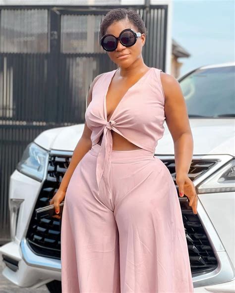 9 Amazing Nollywood Actresses Who Are Naturally Endowed Photosvideo Celebrities Nigeria