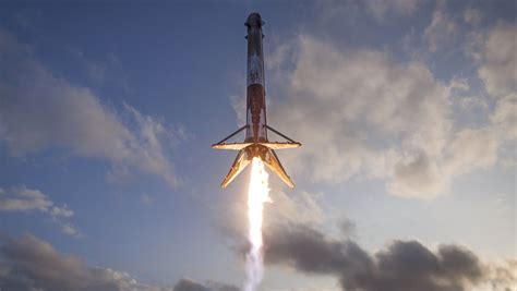 SpaceX lost a rocket booster during landing for the first time since ...