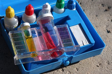 How To Use Pool Test Strips For Water Testing With Accuracy