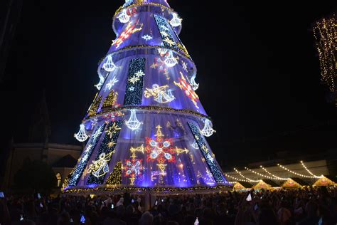 Abertura do 27º Natal dos Anjos aconteceu nesta sexta feira em Dois