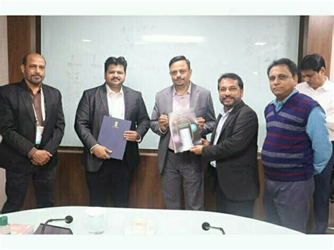 Government Of Gujarat Instashield Signs Mou To Invest Rs Crores In