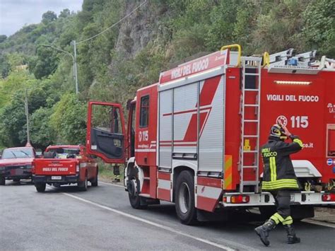 Incidente in Viale Fieschi trentenne al Pronto soccorso Città della