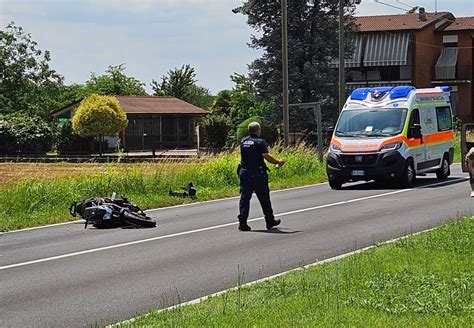 Scontro A Ornago Paura Per Un Motociclista Prima Monza