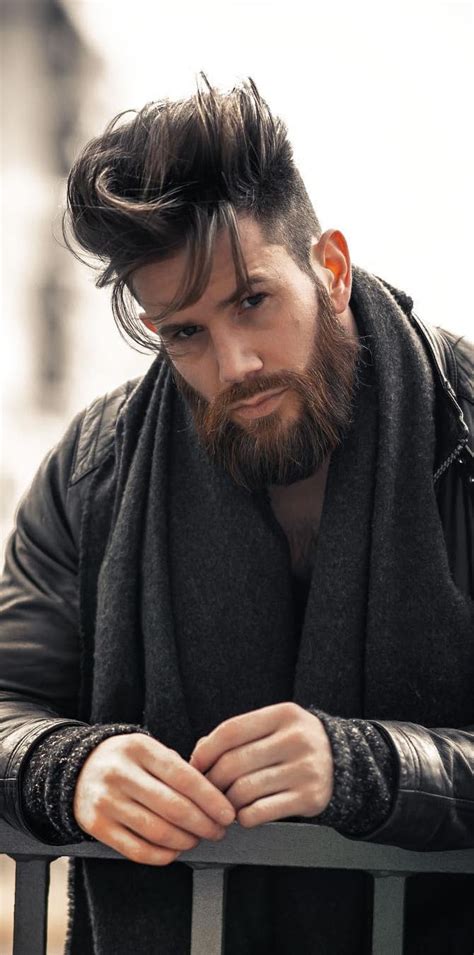 Trending hipster hairstyles for men - Here is a know it all for this look.