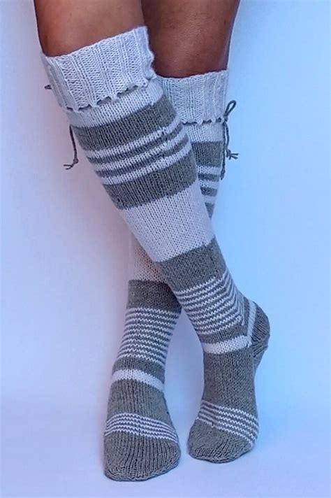 Hand stricken lange Socken grau Womens Socken weiße lange Etsy