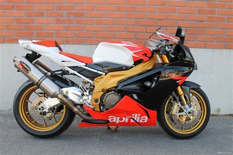 Aprilia Rsv R Factory Omistaja Rek Cm