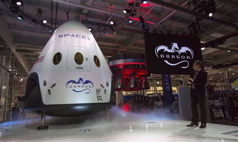 Spacex Pour La Première Fois Une Fusée Revient Se Poser Sur Terre