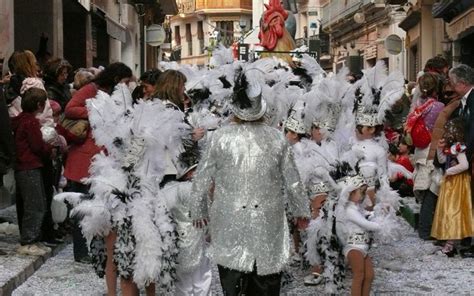 ¡8 Fiestas Populares De Cataluña Impresionantes Alberg Centre Esplai