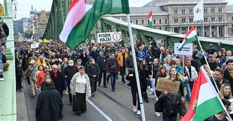 Protest Masiv N Budapesta Mpotriva Guvernului I A Infla Iei