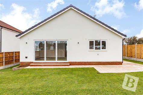 New Home 2 Bed Bungalow For Sale In Lynfords Drive Runwell Wickford