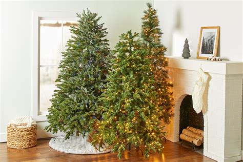 The Best Artificial Christmas Trees Buying Guide