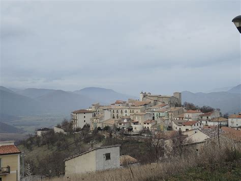 Collepietro Cosa Vedere Dove Mangiare E Dormire