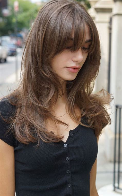 50 Chic And Versatile Medium Layered Haircut Ideas Brown Soft Layers